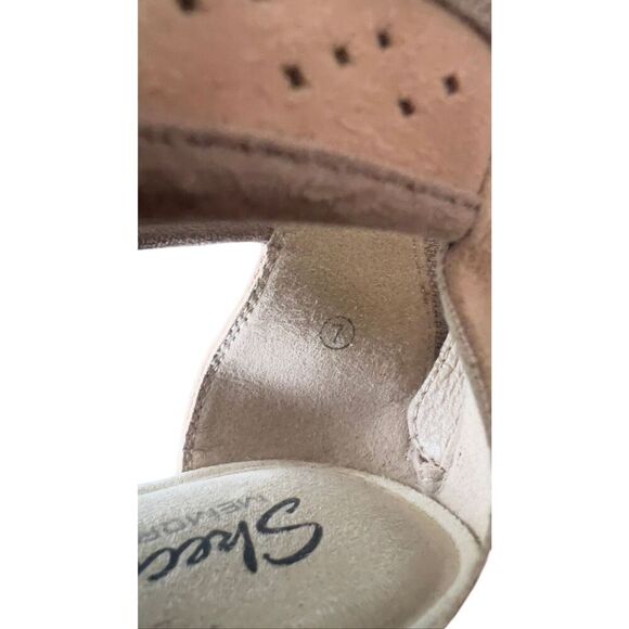 Skechers Tan Sandals with Modern Design size 7 - Picture 11 of 12